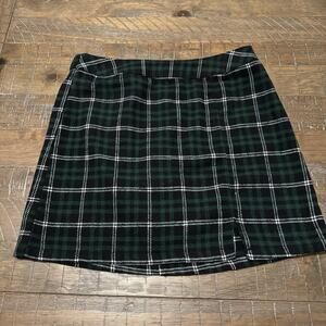 No Boundaries Dark Green Plaid Mini Skirt Large 11-13 Date Night Academic